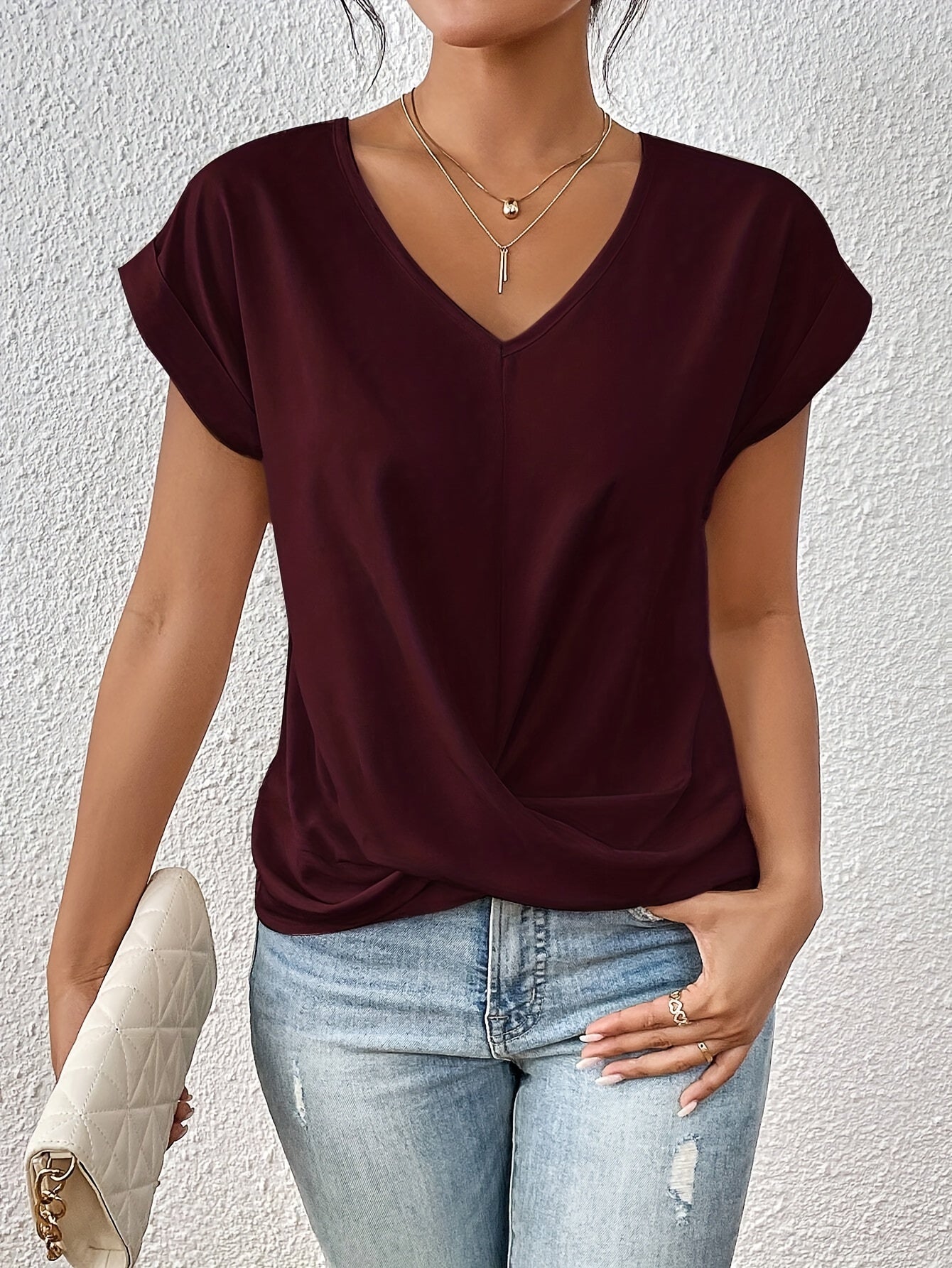 Lotte - V-Hals T-Shirt Met Twistdetail
