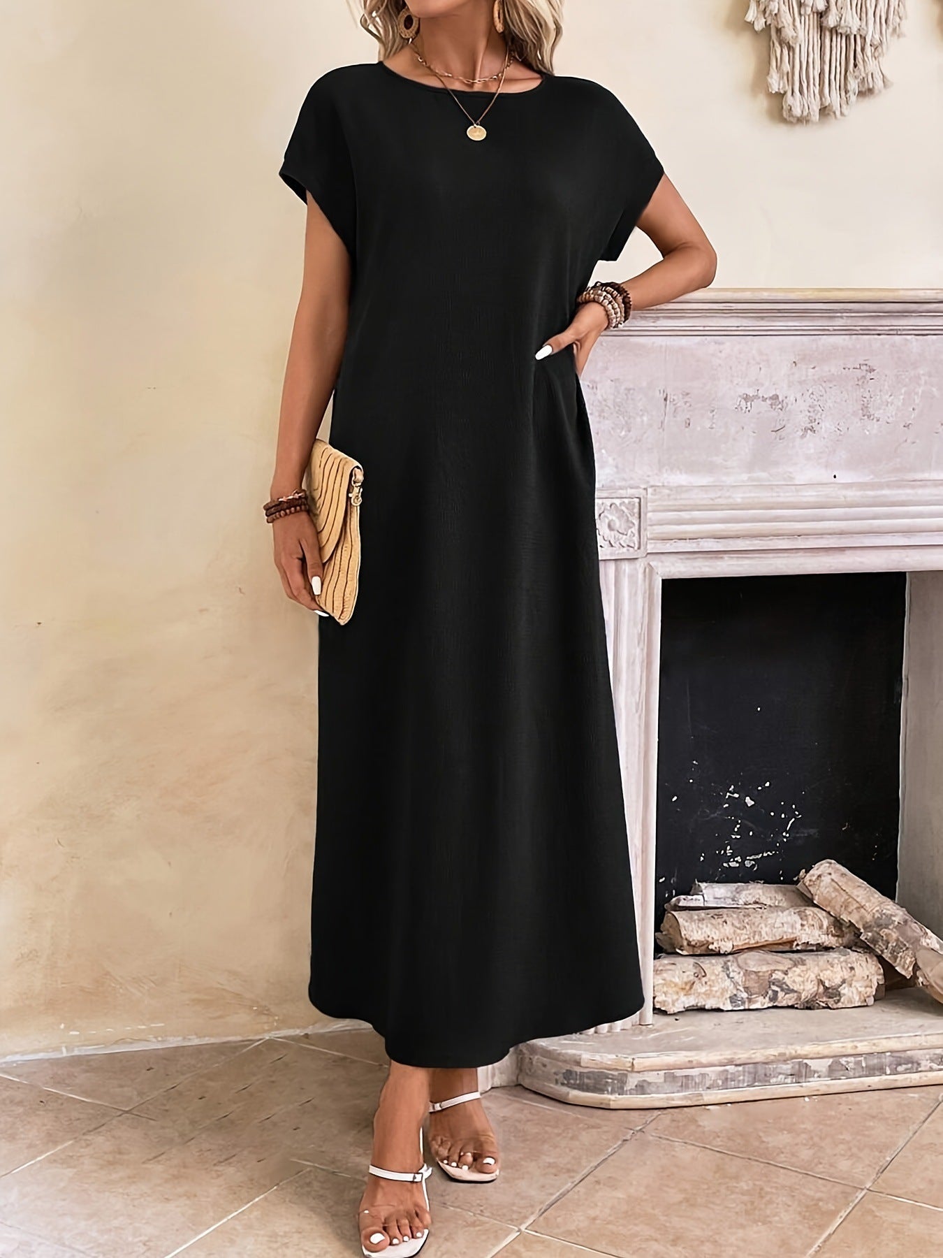 Lieke — Elegante en minimalistische lange jurk