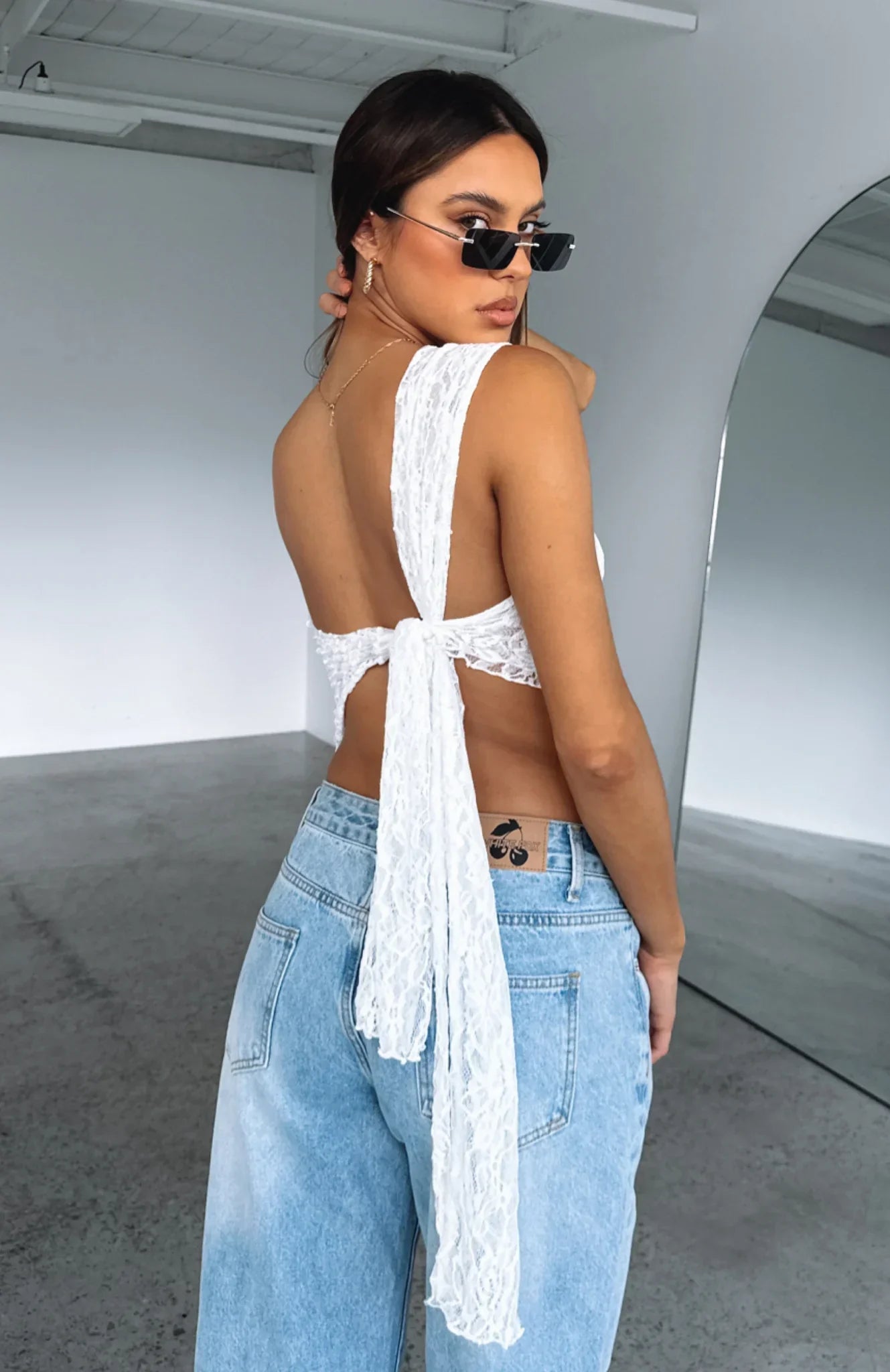 Livia - Asymmetrische Top met Open Rug